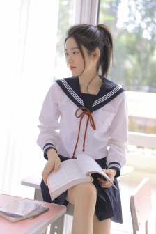 久久久国产精华液2023